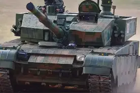 99A式主战坦克，最新批次，4面相控阵雷达，到底有多强悍？图片