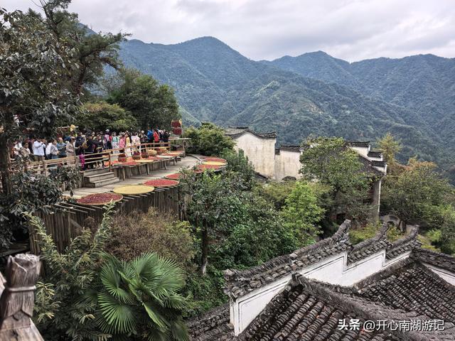 2025年秋老姐俩江西行，去篁岭看晒秋