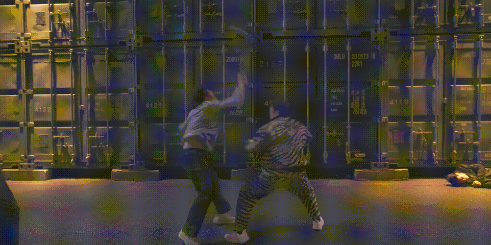 偷国人抄都抄不明白《十二使者》