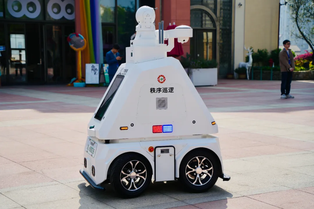 无人车，穿“新鞋”！跑出加速度