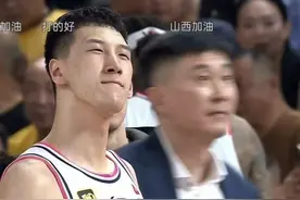 广东男篮输山西男篮，杜润旺比赛冲动推人，去年曾因伤人被罚图片