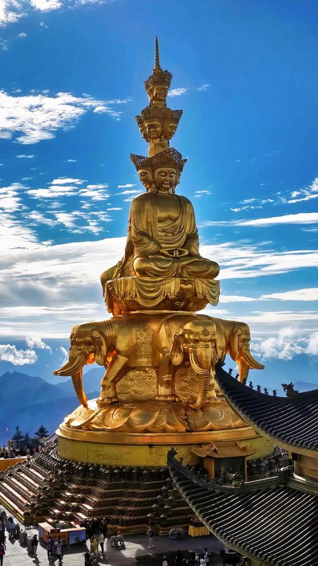 峨眉山的香火，咋就烧成了游客的“钱包火”？