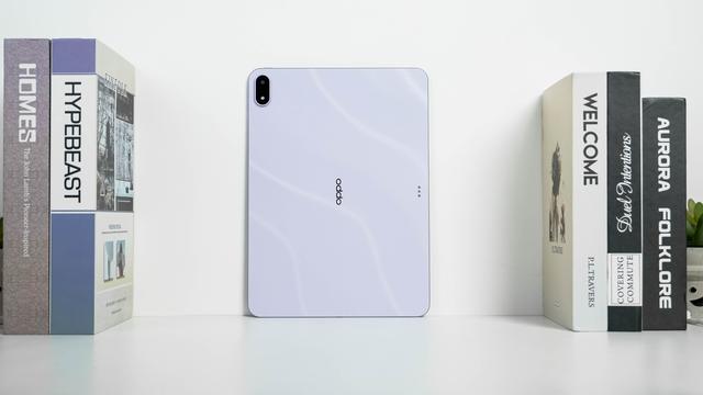 OPPO Pad 5 幸运紫：流光丝绸质感拉满，轻薄机身尽显时尚随性