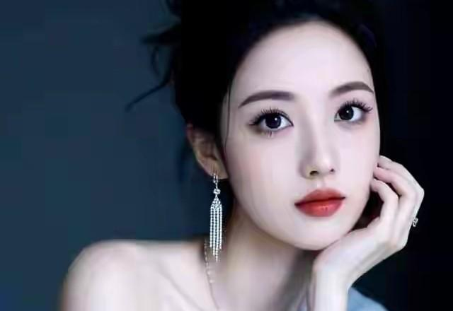 女人喜欢上男人，想跟他同居，又不好意思说，三点就能搞定。