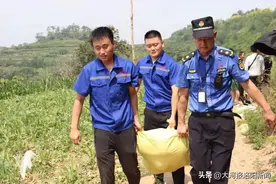 城管牵头，媒体搭桥，企业助力的“爱心助农模式”获得点赞——图片