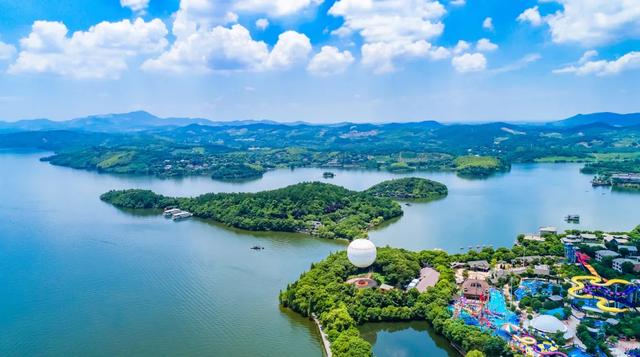出发！高铁直达8大避暑地，20℃清凉暴击等你来~