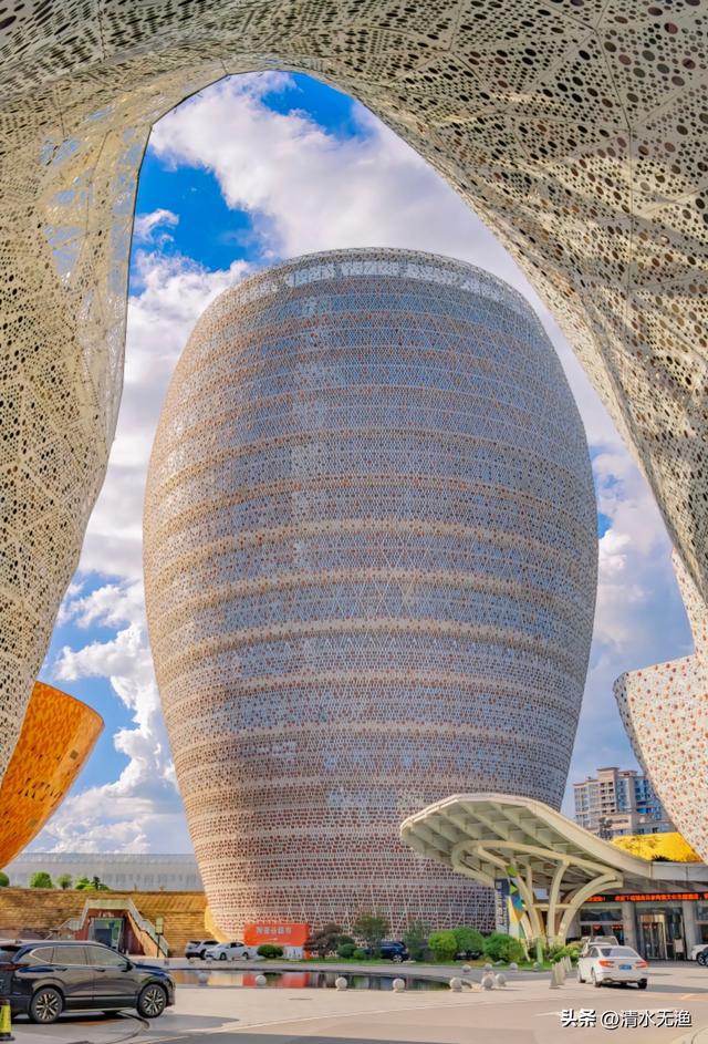 湖南与江西交界有座小城，被称为千年瓷都，去过的人赞不绝口