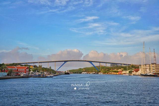 加勒比的这座小岛，有着一座神奇的桥，也因桥而闻名
