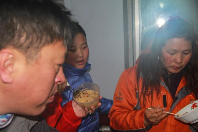 十二年前我在千山五龙宫寺庙吃粥！