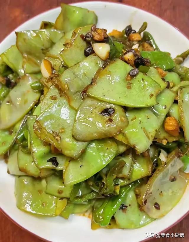 立秋后使劲吃这菜，一健脾，二祛湿，三护眼，四通便，鲜嫩营养高