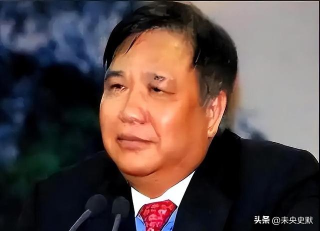 报应来了！捐给美国7千万，满嘴“中国穷关我啥事	”	，如今破产了
