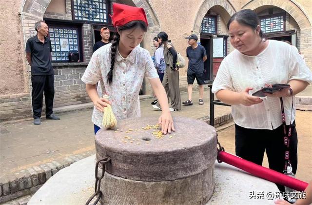 夏避暑，趣探古！陕州地坑院的夏天，是藏在时光里的“散文诗”！