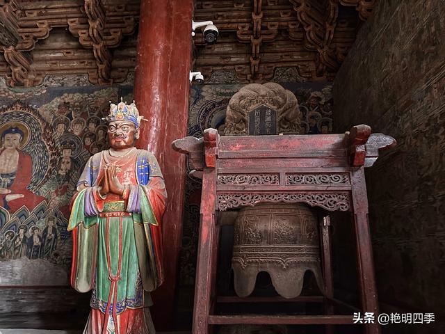 华严寺：“八大辽构”之七，拥有最美辽塑菩萨和最美古代书橱