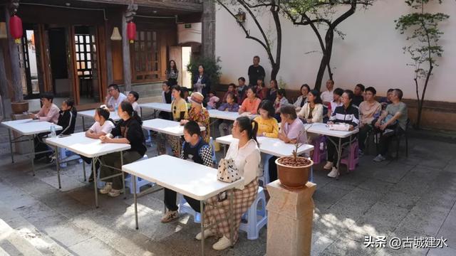 双节品书香 建水两场读书分享会传递历史温度与文化魅力