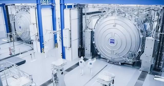 国产光刻机批量应用从0到1，ASML停止服务，中国可让其彻底破产？