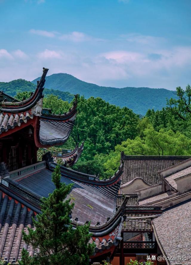 从热门寺庙看文化复苏,天童寺有何魅力,让人慕名而来