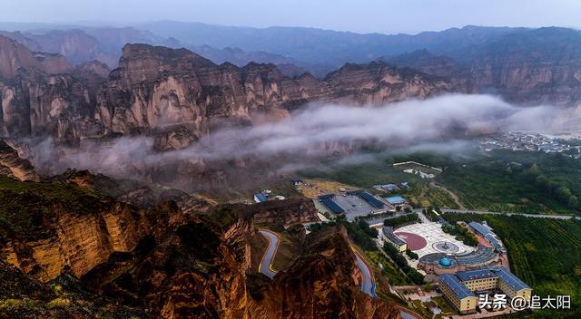 祥云缭绕龙湾村 景泰美景此处寻