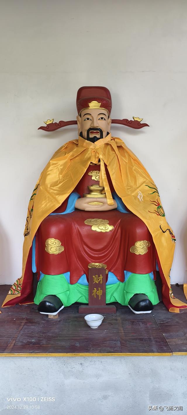 香火鼎盛延续千年的徐偃王庙，徐氏后裔祭祀和纪念先祖的重要场所