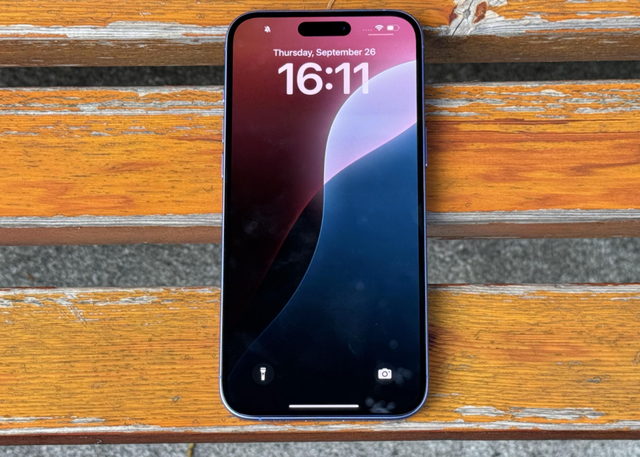 iPhone16 Pro系列：销量破2500万！iPhone18：按键设计新情况！