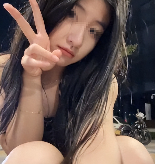 女孩跳舞被醉酒男骚扰，男友阻拦反被5人包围，警察处理大快人心