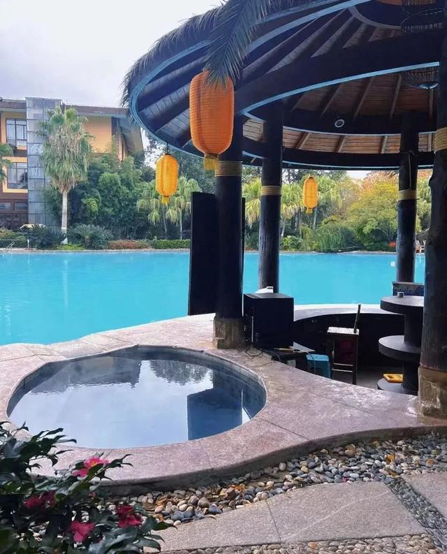 在剑阁，探索古迹与自然的完美之旅