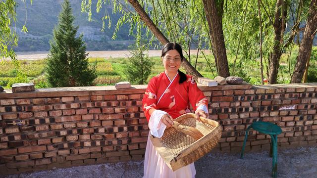 山西深度游—吕梁碛口李家山村