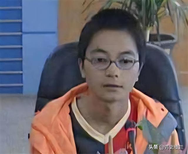 20年前，那个抓着飞机起落架从昆明到重庆的14岁男孩，现在怎样了