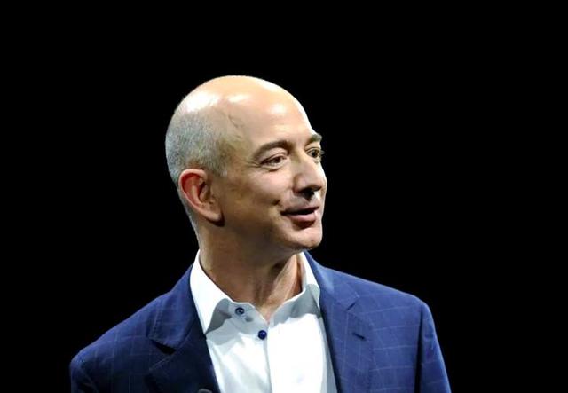 62亿美元豪赌物理AI！前首富贝索斯重新创业	，一场革命即将开启！