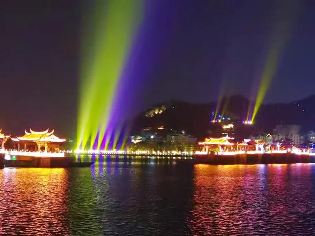 广济桥灯光秀 潮州的历史与浪漫