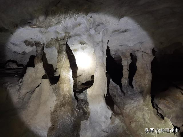 寻找一个最为艰难的躲匪洞，我难到达，土匪也难以到达