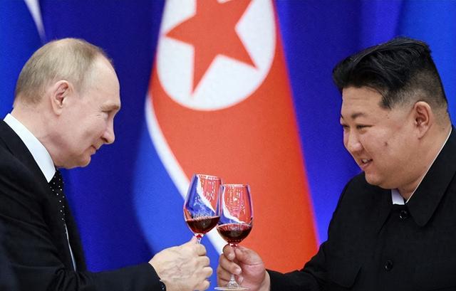 金正恩和普京要亲临九三阅兵现场，特朗普听到消息会不会心痒痒？