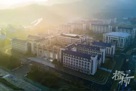我终于收到了剑桥大学的录取通知书！选择适合自己的升学路径，早准备早规划很有必要图片