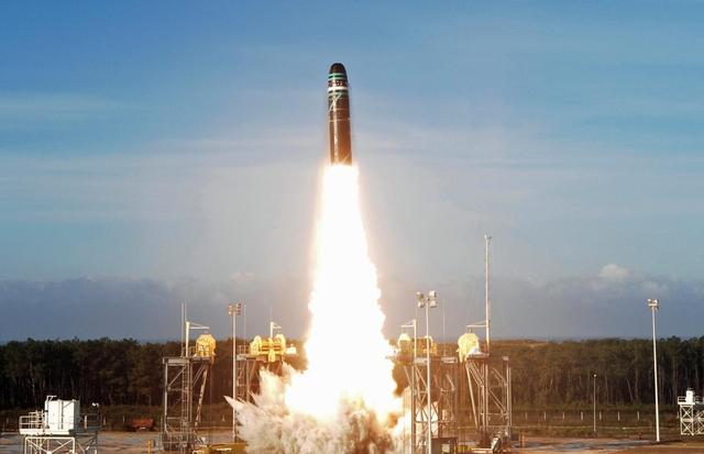 海底的大杀器！法国部署新型核导弹，空海双核联动，欧洲安全支柱