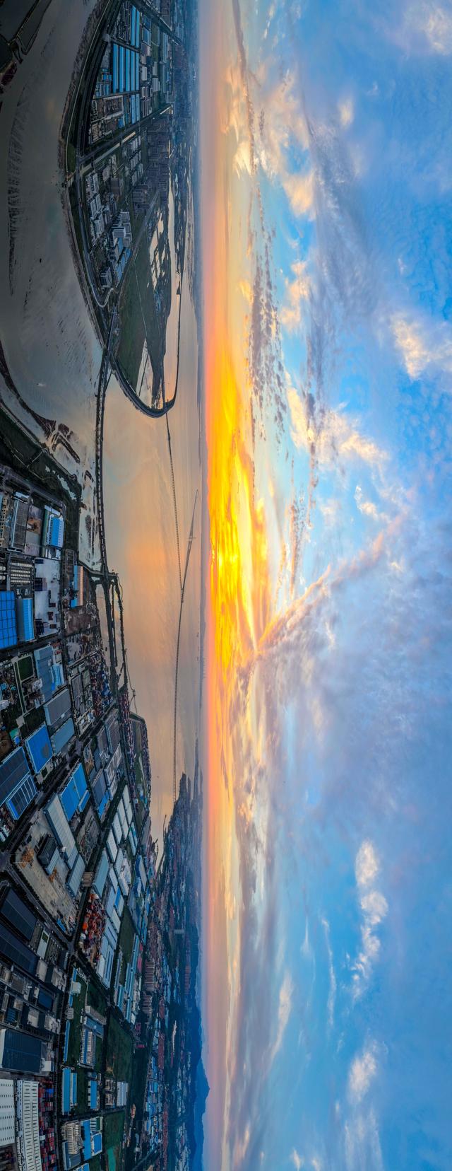 青岛西海岸新区红石崖街道，凌晨奔赴朝霞之约，醉美胶州湾晨光曲