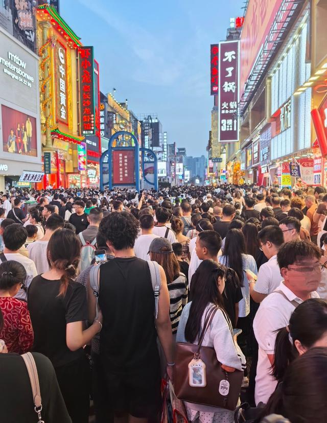 盘点国庆最堵人的景点