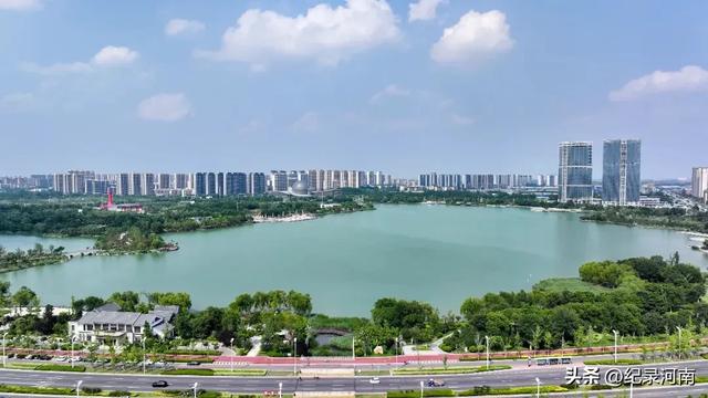 商丘古城作为国家历史文化名城，在文旅产业发展方面拥有众多机遇