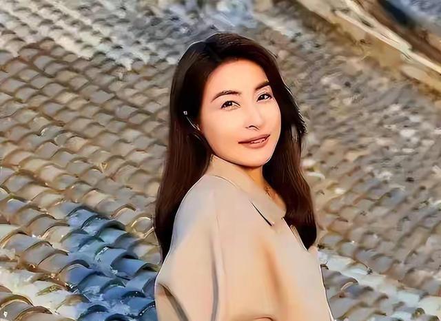 人民日报采访这次，郭晶晶只字未提全红婵，却给全红婵提了个醒
