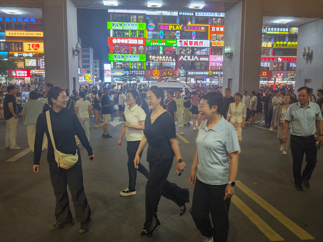 曼行吉林 | 蒙曼：延边是一个挺适合做很浪漫旅行的地方