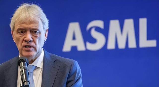 美荷两国同时发声，对中国独立研发的光刻机技术给予了强烈批评