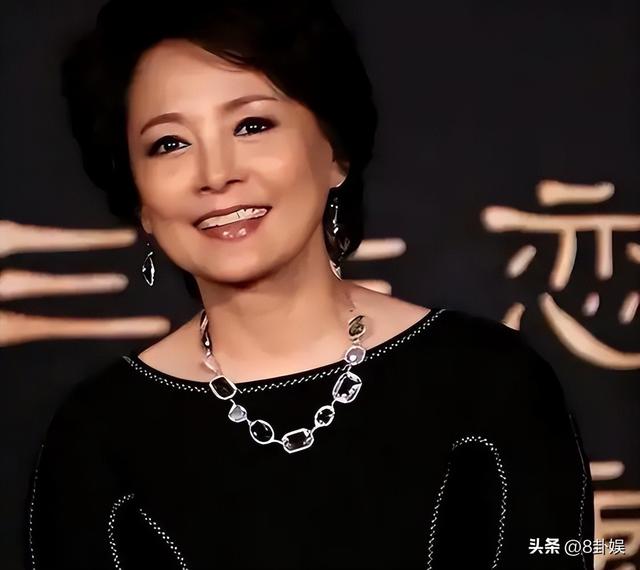 张瑜现状：68岁无儿无女，一人独居，与74岁前夫张建亚处境差别大