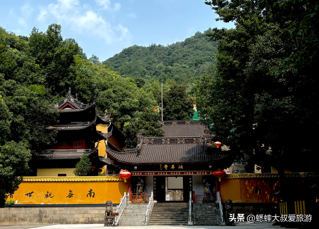 杭州六大低调宝藏寺庙来了，皆可自驾到达，其祈福游玩观景俱全！