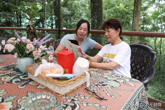 清凉罗平引客来 避暑旅居正当时