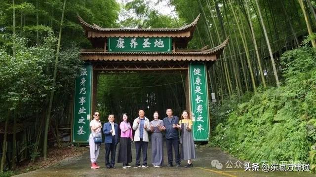 程肖梅：我的“北川记忆”——羌王竹海的全竹宴