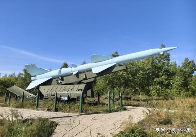 世界反法西斯战争胜利80年之际，参观海拉尔纪念园，哈萨尔桥夜景