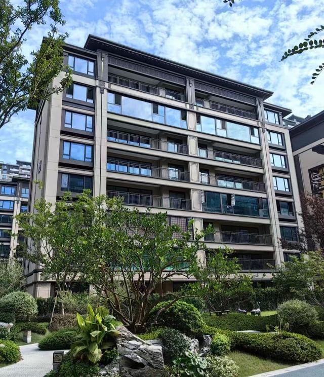 第一次买房千万别踩雷，这10条建议全都是肺腑之言，帮你少走弯路