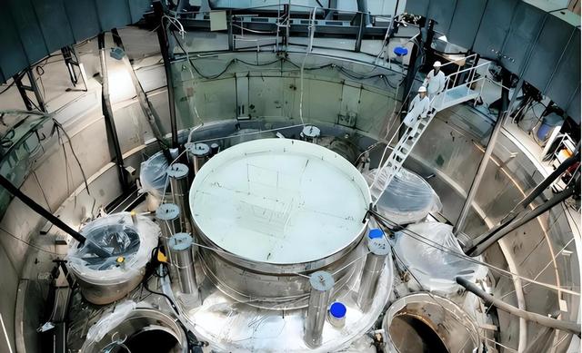 西方专家警告：中国已崛起，3000吨级国之重器将改写全球石油规则