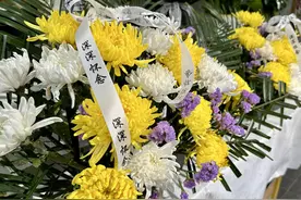 咸安：清明临近 鲜花祭扫成文明新风图片