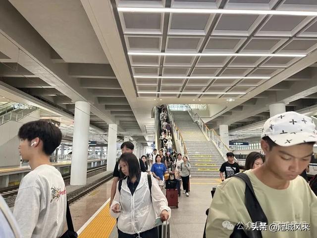 杭州城记·火车西站与梦想小镇