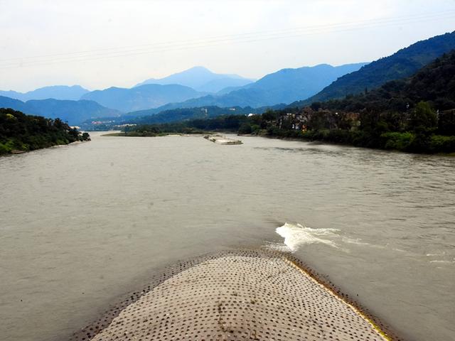 四川旅游：三访成都都江堰散记（图）