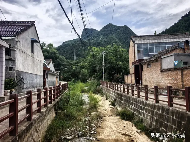 从这个小镇说起：这条古道和连云栈道同样作用，却连个名字都没有